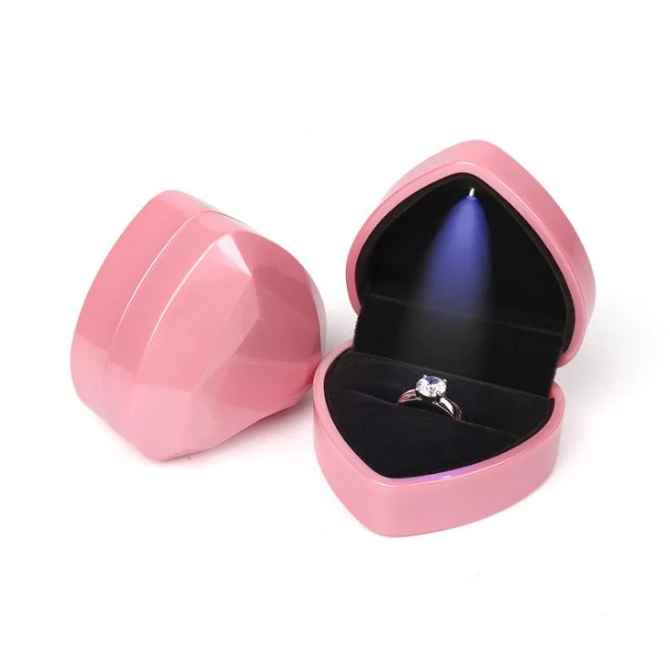 Multiple Color Options Spot Goods High Grade Heart-Shaped LED Plastic Jewelry Box Ring Box Pendant Box Custom Logo